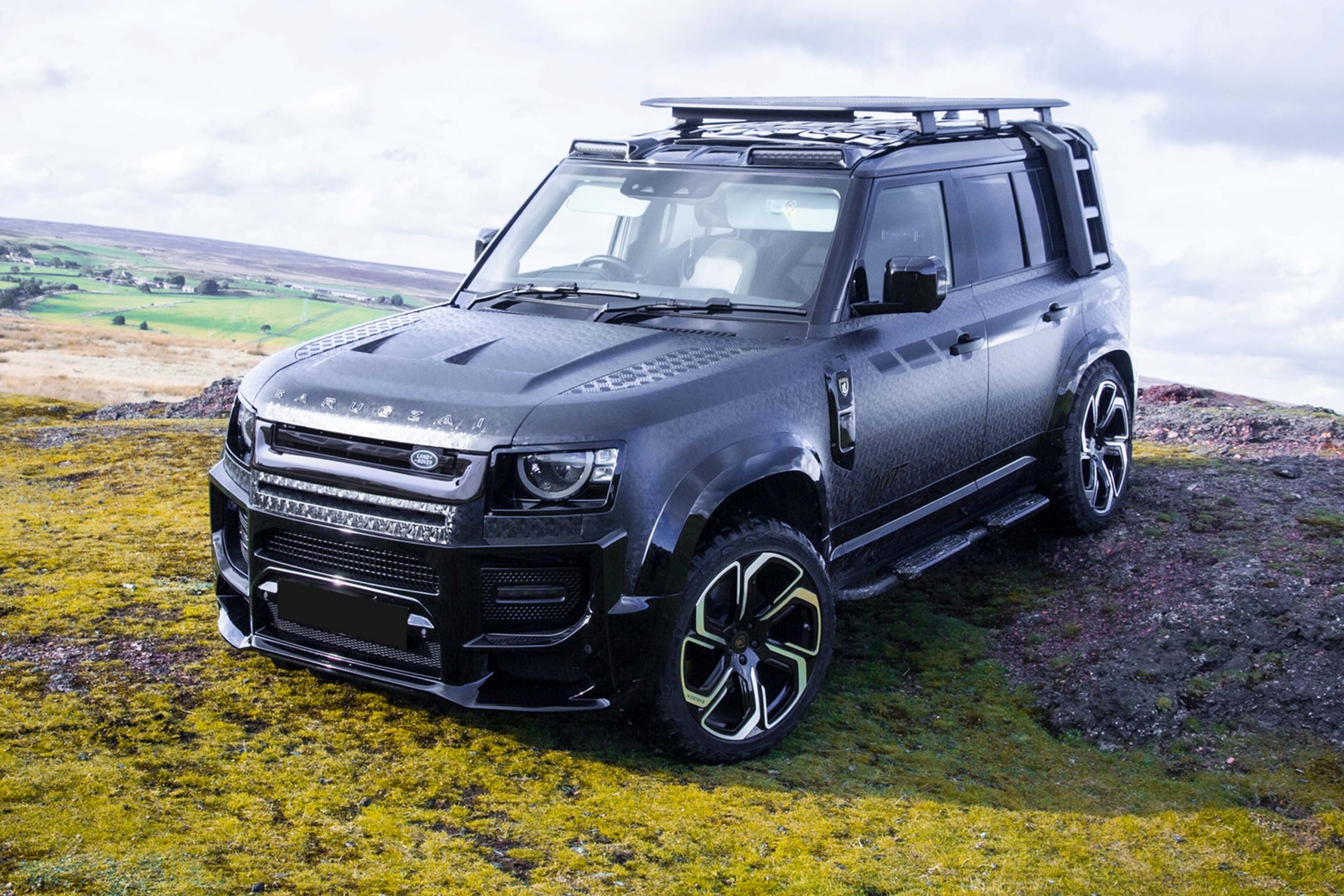 DEFENDER 110 FALCON - Front view 3q view other side copy